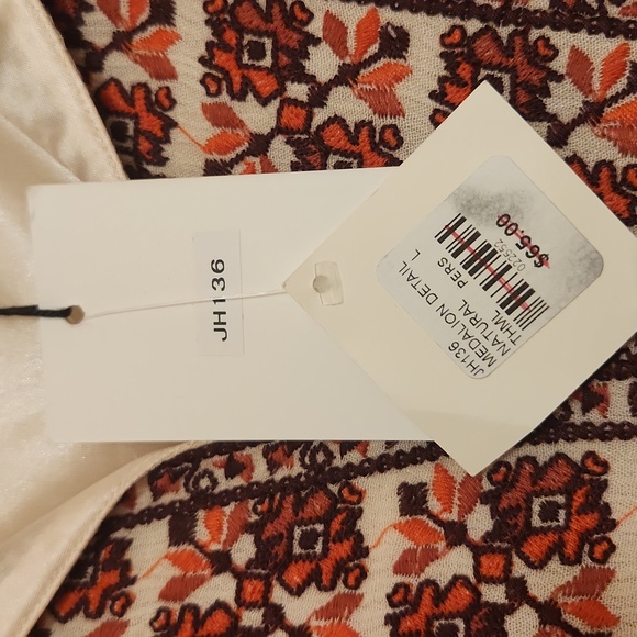 THML Dress - Picture 2 of 5